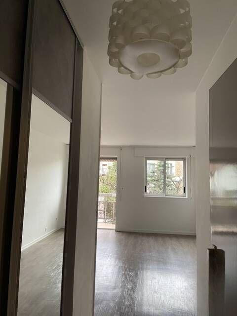 
                                                Location
                                                 Location appartement 2 pièces