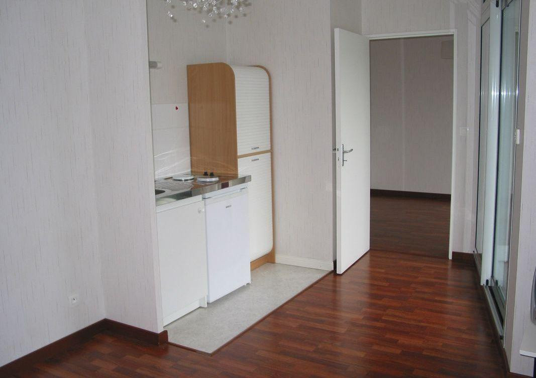 
                                                Location
                                                 Location appartement 2 pièces Nancy