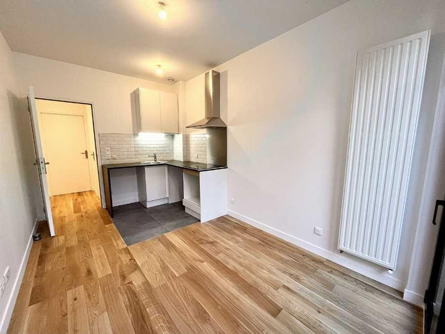 
                                                Location
                                                 Location appartement 2 pièces Paris 15ème Lourmel