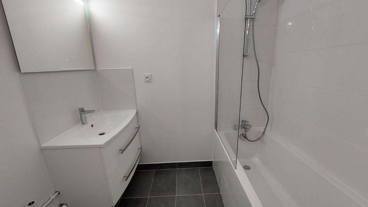 
                                                Location
                                                 Location appartement 2 pièces Paris 16