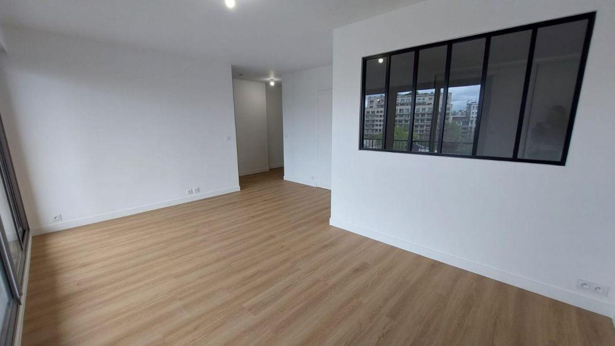 
                                                Location
                                                 Location appartement 2 pièces Paris 16