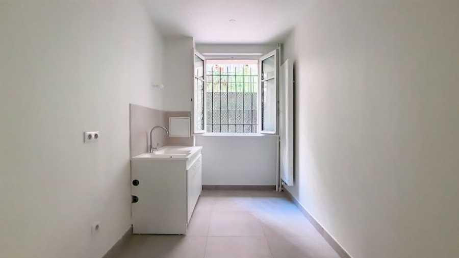 
                                                Location
                                                 Location appartement 2 pièces Paris 16ème 51 m2