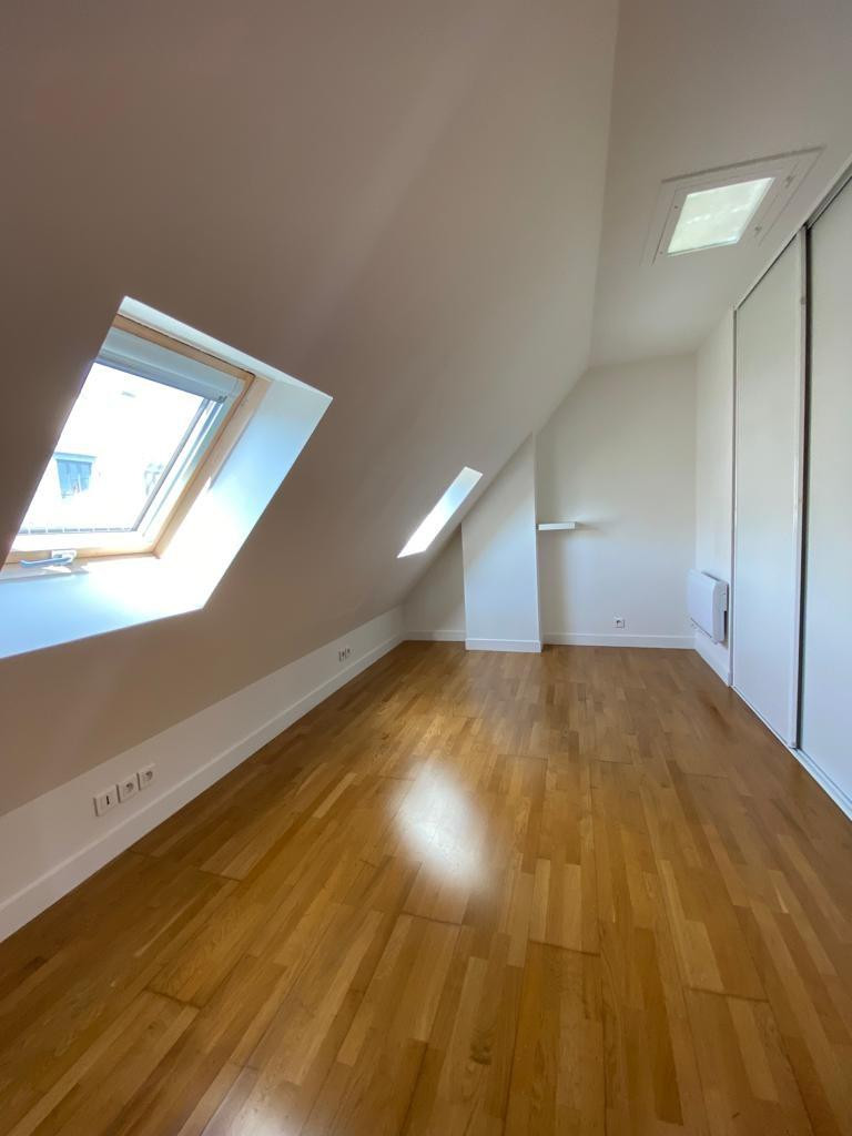 
                                                Location
                                                 Location appartement 2 pièces Paris 9 Poissonnière