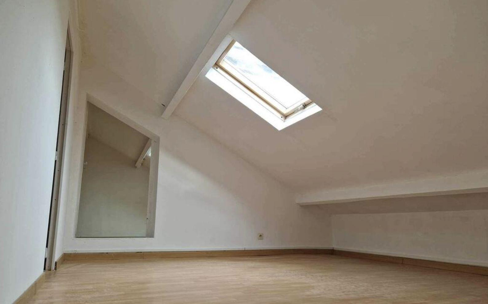 
                                                Location
                                                 Location appartement 3 pièces 53 m²