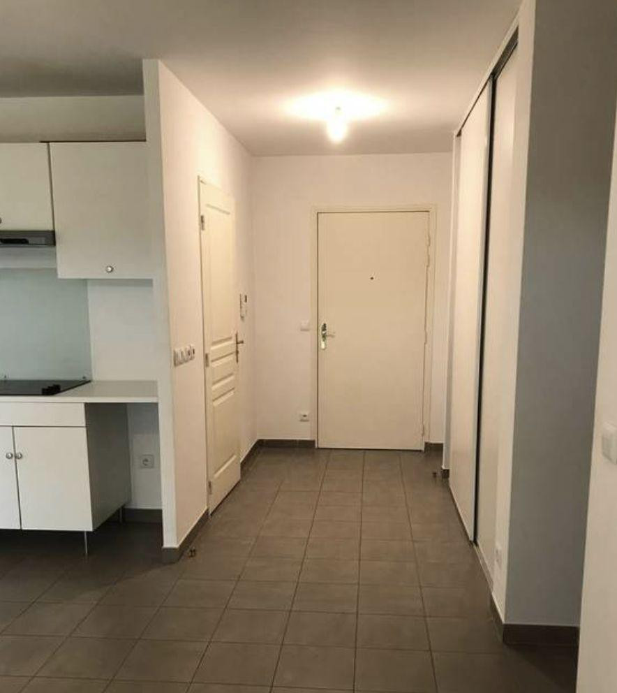 
                                                Location
                                                 Location appartement 3 pièces 55 m²