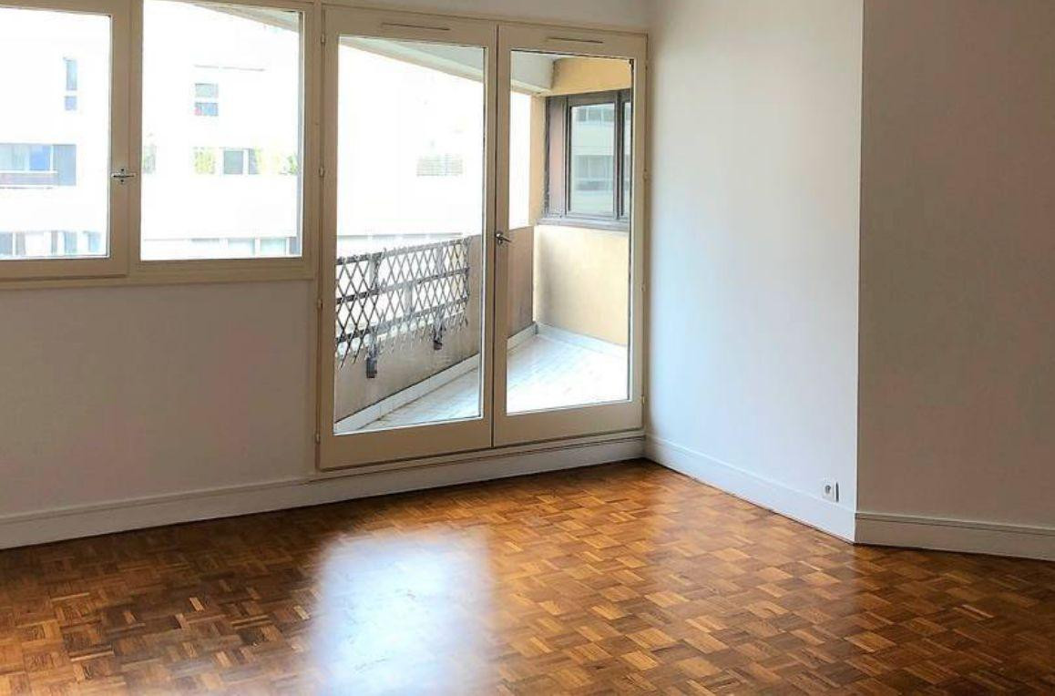 
                                                Location
                                                 Location appartement 3 pièces 74 m² Vanves (92170)