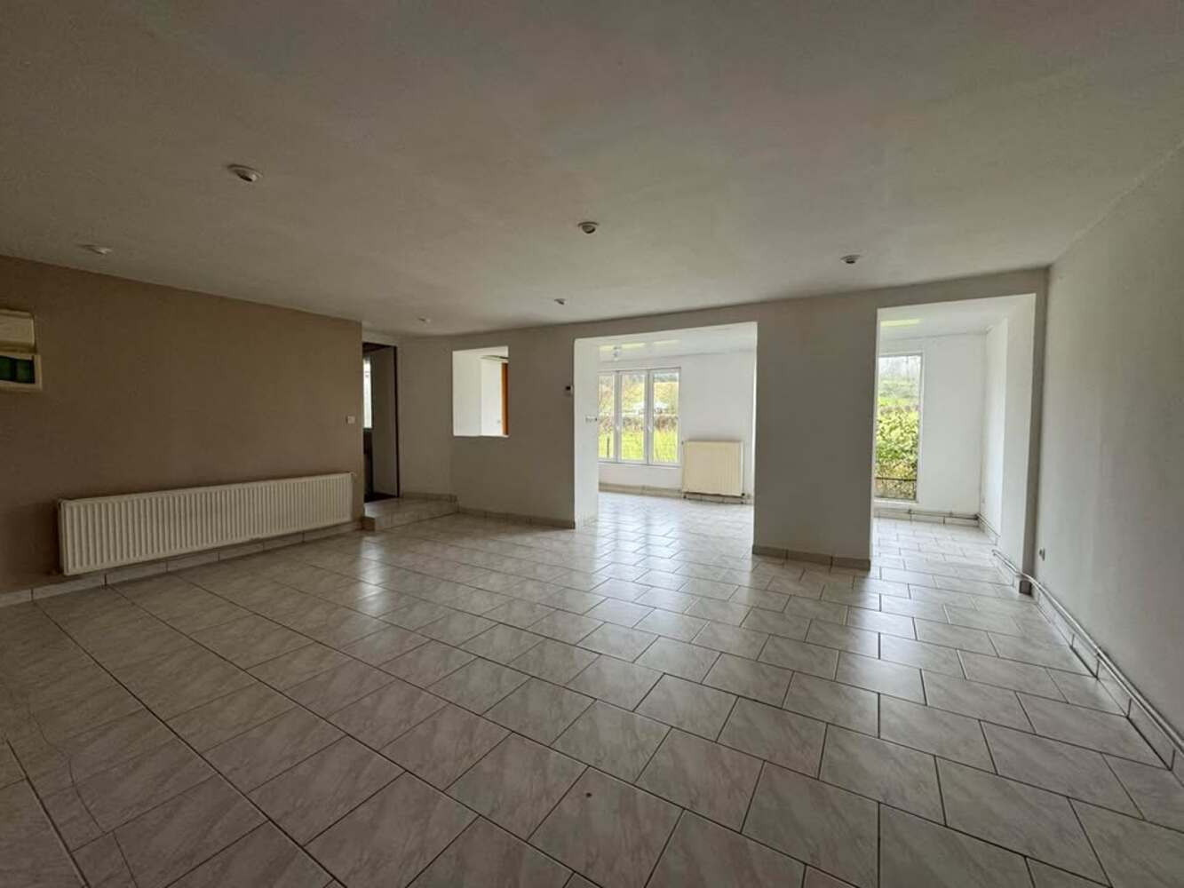 
                                                Location
                                                 LOCATION - APPARTEMENT - ETROEUNGT📍