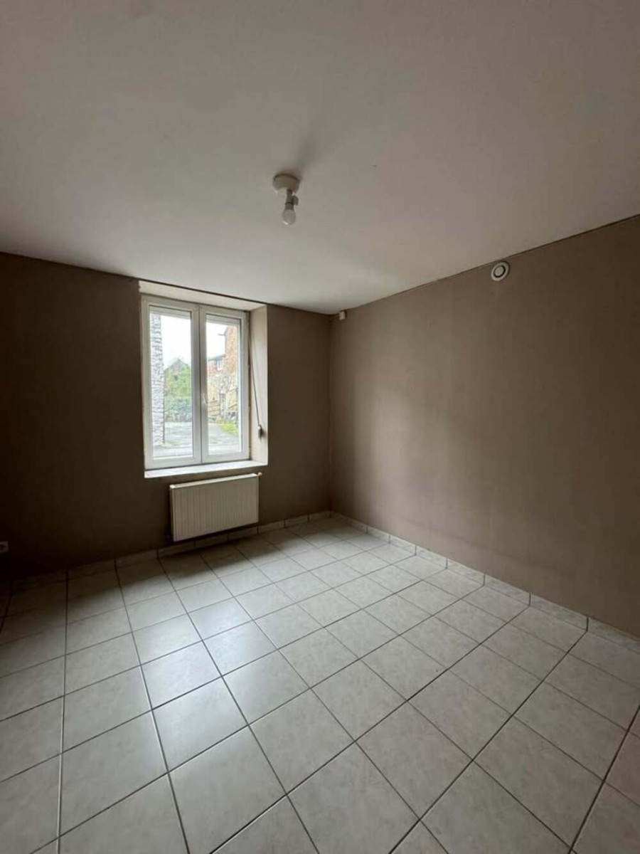 
                                                Location
                                                 LOCATION - APPARTEMENT - ETROEUNGT📍