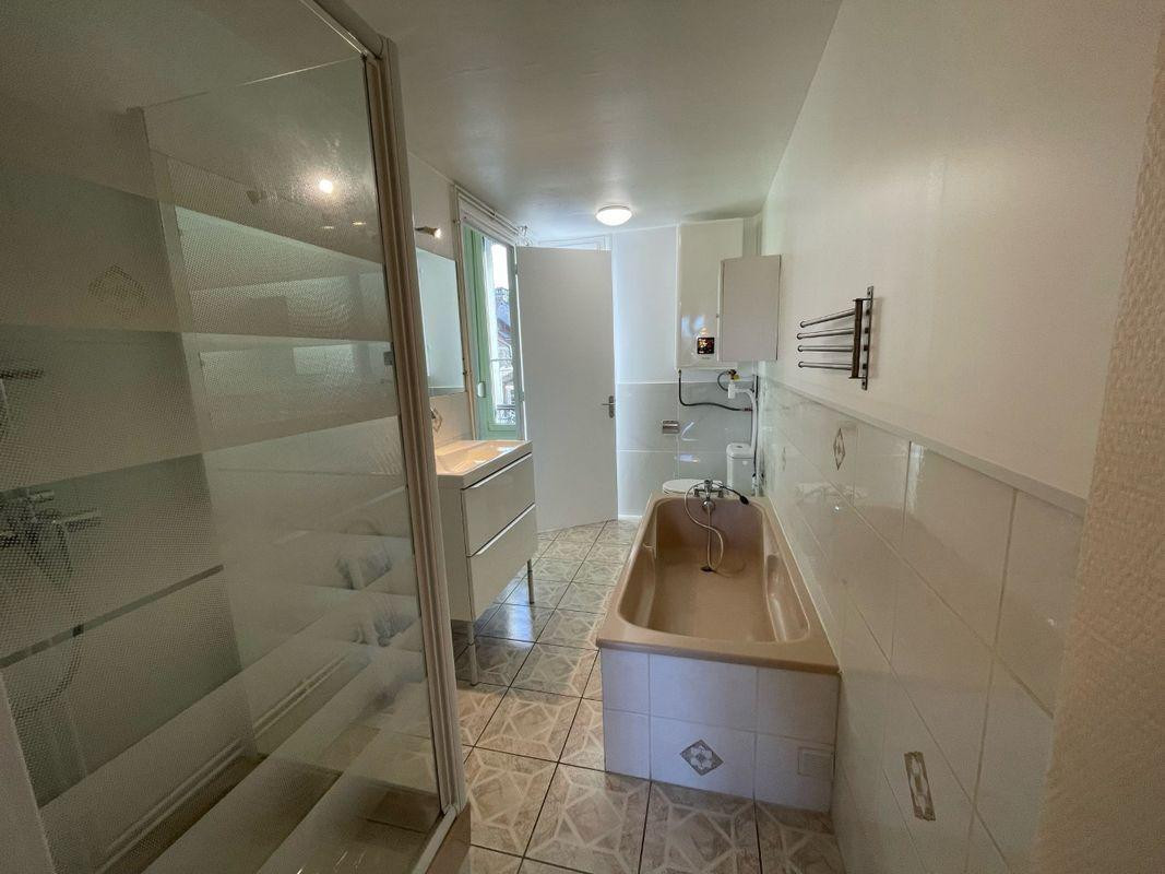 
                                                Location
                                                 Location appartement F2