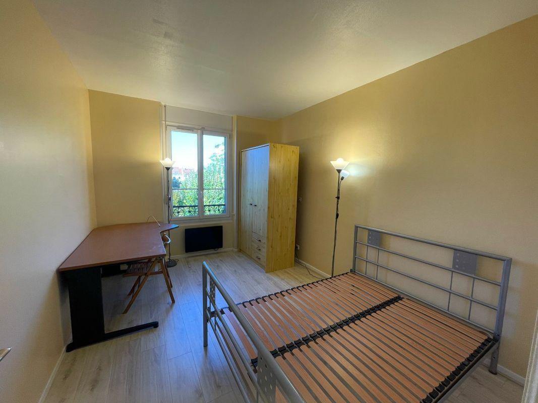
                                                Location
                                                 Location appartement F2
