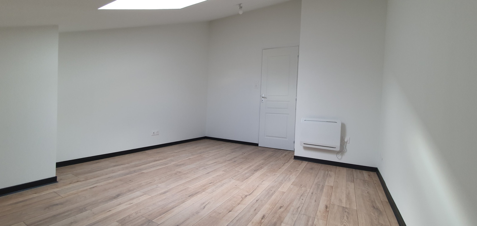 
                                                Location
                                                 LOCATION - APPARTEMENT - FOURMIES📍