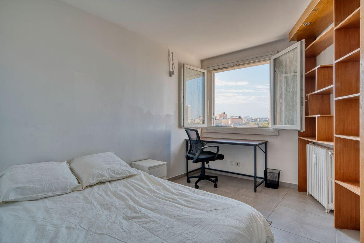 
                                                Location
                                                 Location appartement Métro Hôpital Bicêtre