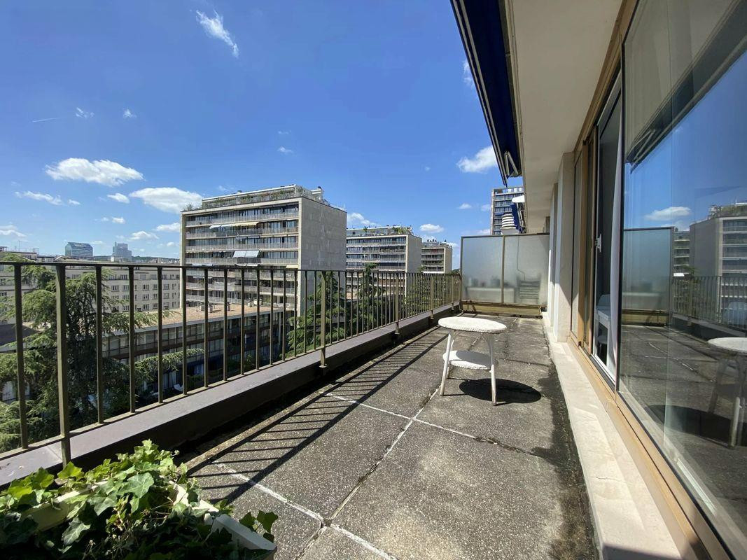 
                                                Location
                                                 Location appartement meublé 1 pièce 31 m²