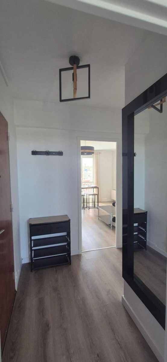 
                                                Colocation
                                                 Location appartement meublé