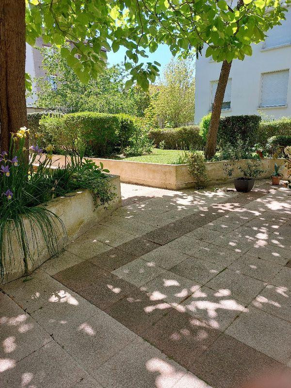 
                                                Location
                                                 Location appartement meublé