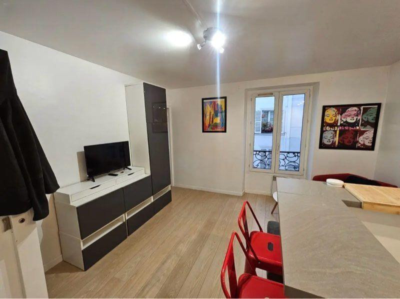 
                                                Location
                                                 Location appartement meublé Paris 10