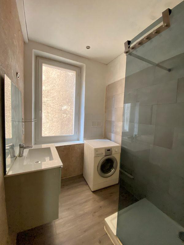 
                                                Location
                                                 Location appartement non meublé