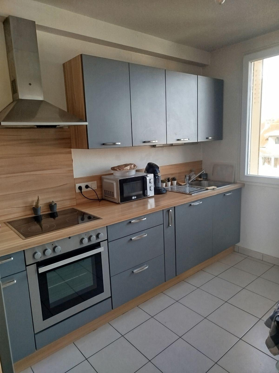 
                                                Location
                                                 Location appartement Parc Chevreul - Colombière
