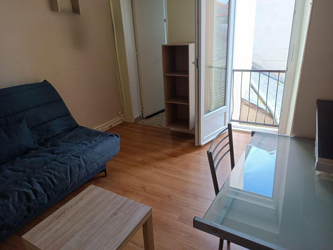 
                                                Location
                                                 Location appartement Pièces, en meublé