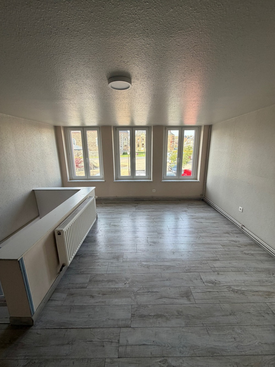 
                                                Location
                                                 LOCATION - APPARTEMENT - SIGNY-LE-PETIT📍