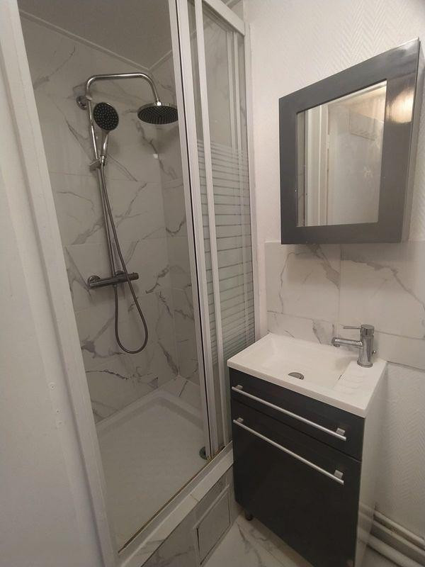 
                                                Location
                                                 Location Appartement Studio