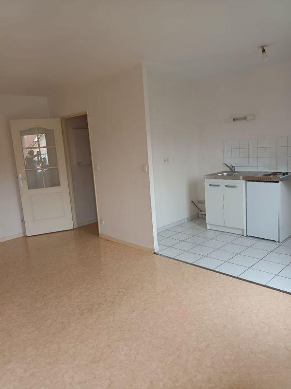 
                                                Location
                                                 Location appartement T1 vallée des vignes