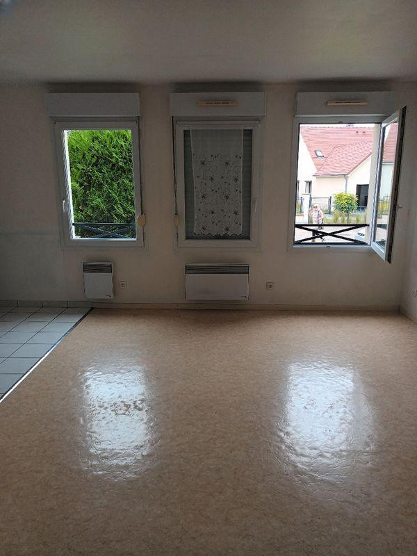 
                                                Location
                                                 Location appartement T1 vallée des vignes