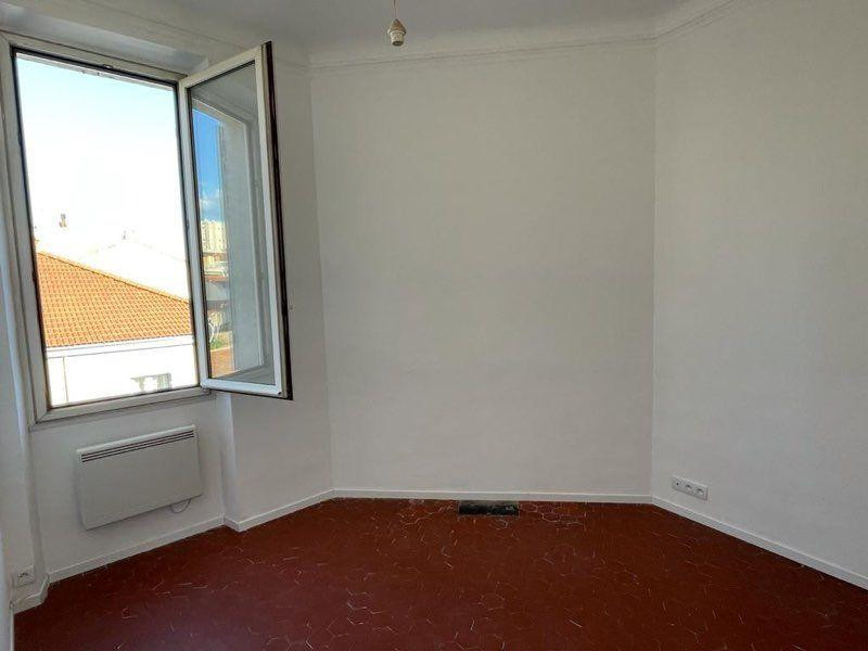 
                                                Location
                                                 Location appartement T2