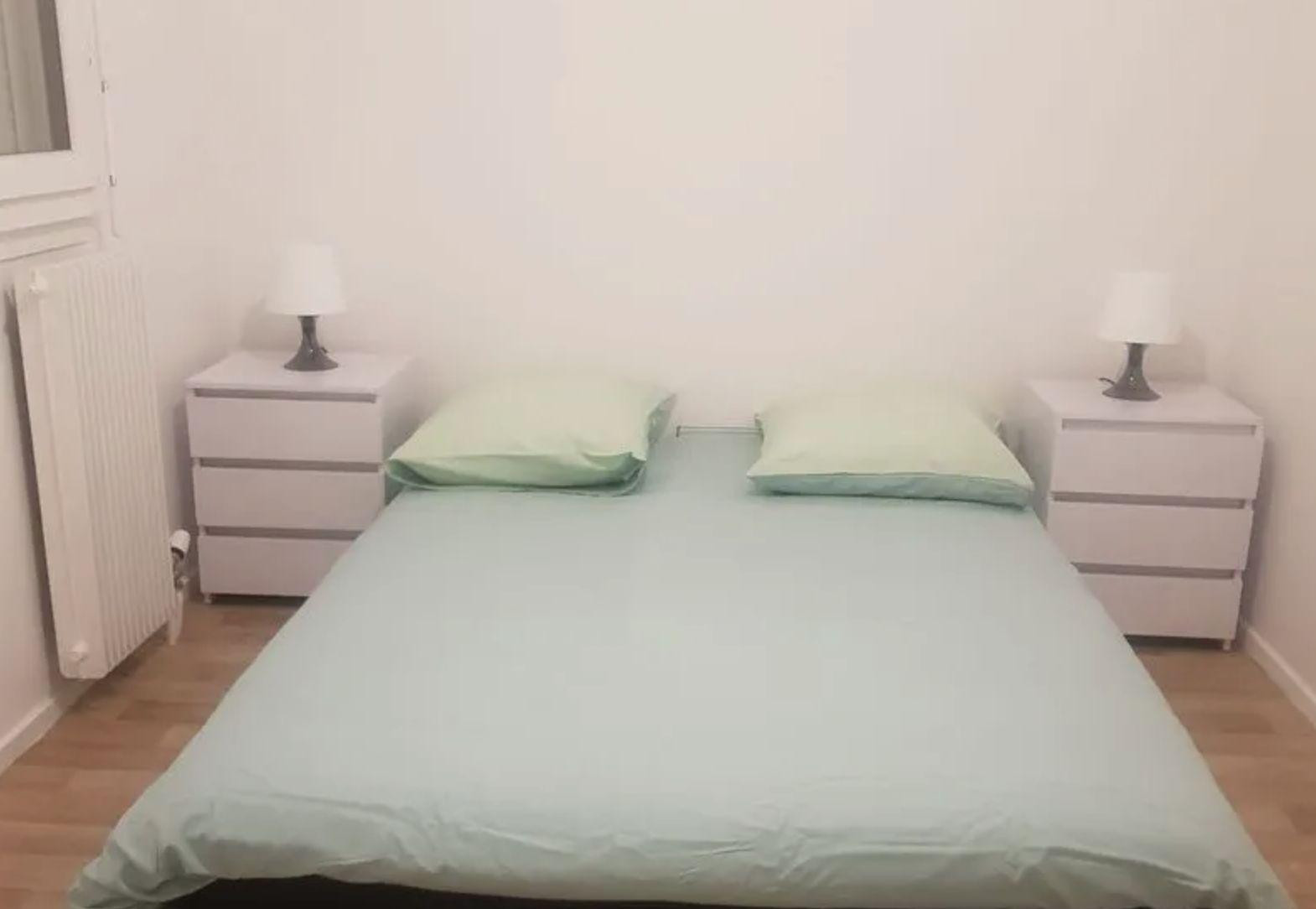 
                                                Location
                                                 Location appartement T2 Bis