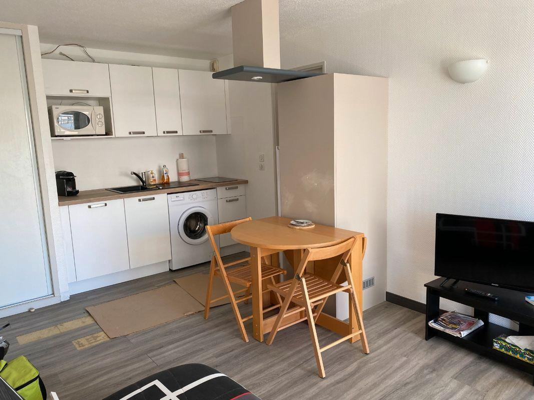 
                                                Location
                                                 Location appartement T2 Minimes bail à l'année
