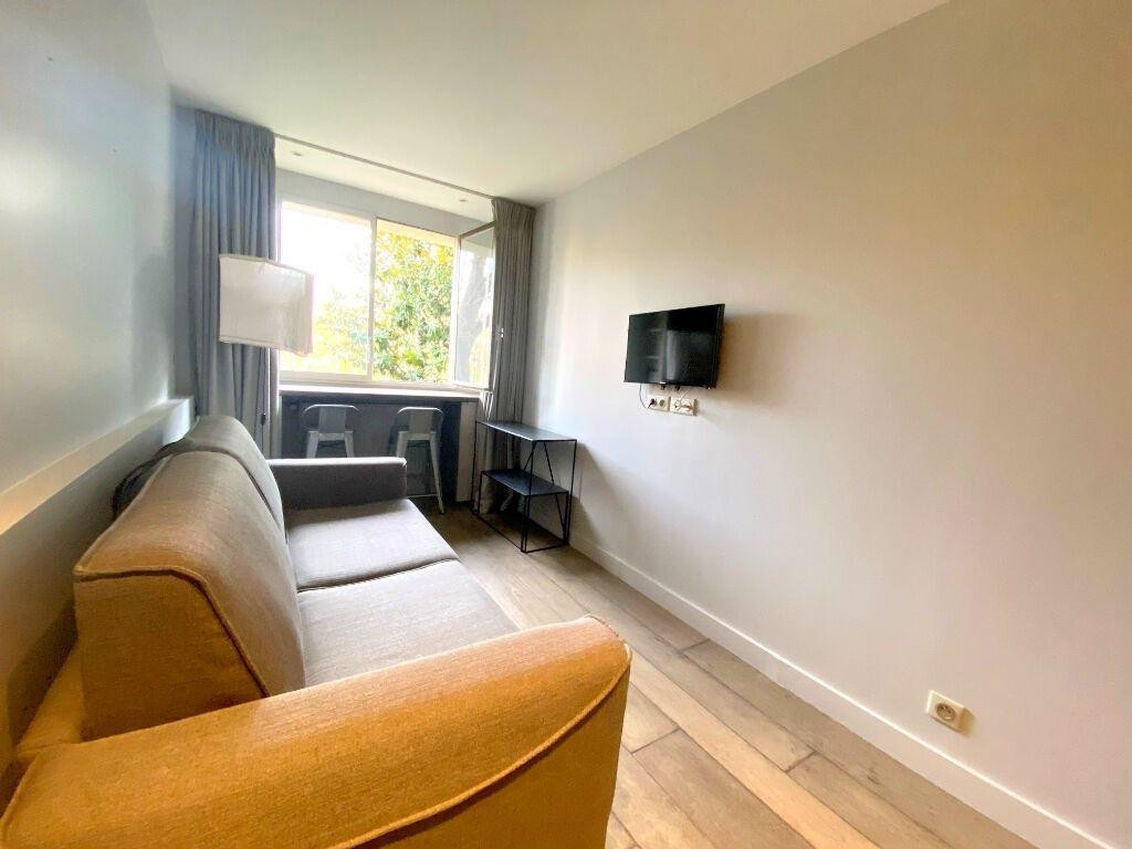 
                                                Location
                                                 Location beau studio meublé Paris 4ème