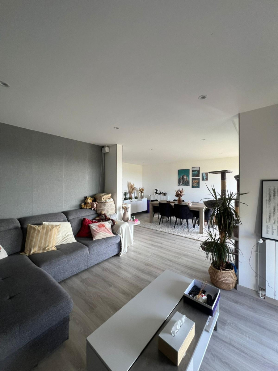 
                                                Location
                                                 LOCATION BEL APPARTEMENT DANS RESIDENCE ARBORE
