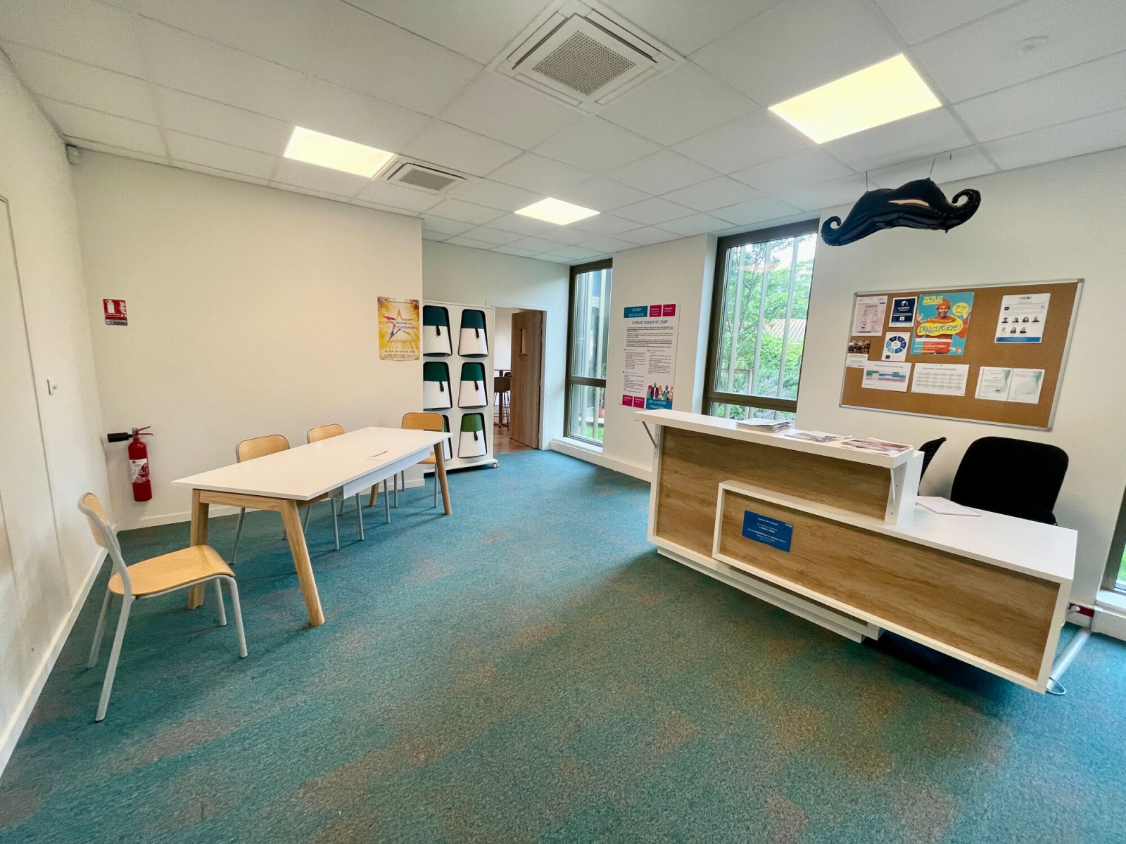 
                                                Location
                                                 Location Bureaux Aix-en-Provence 13090