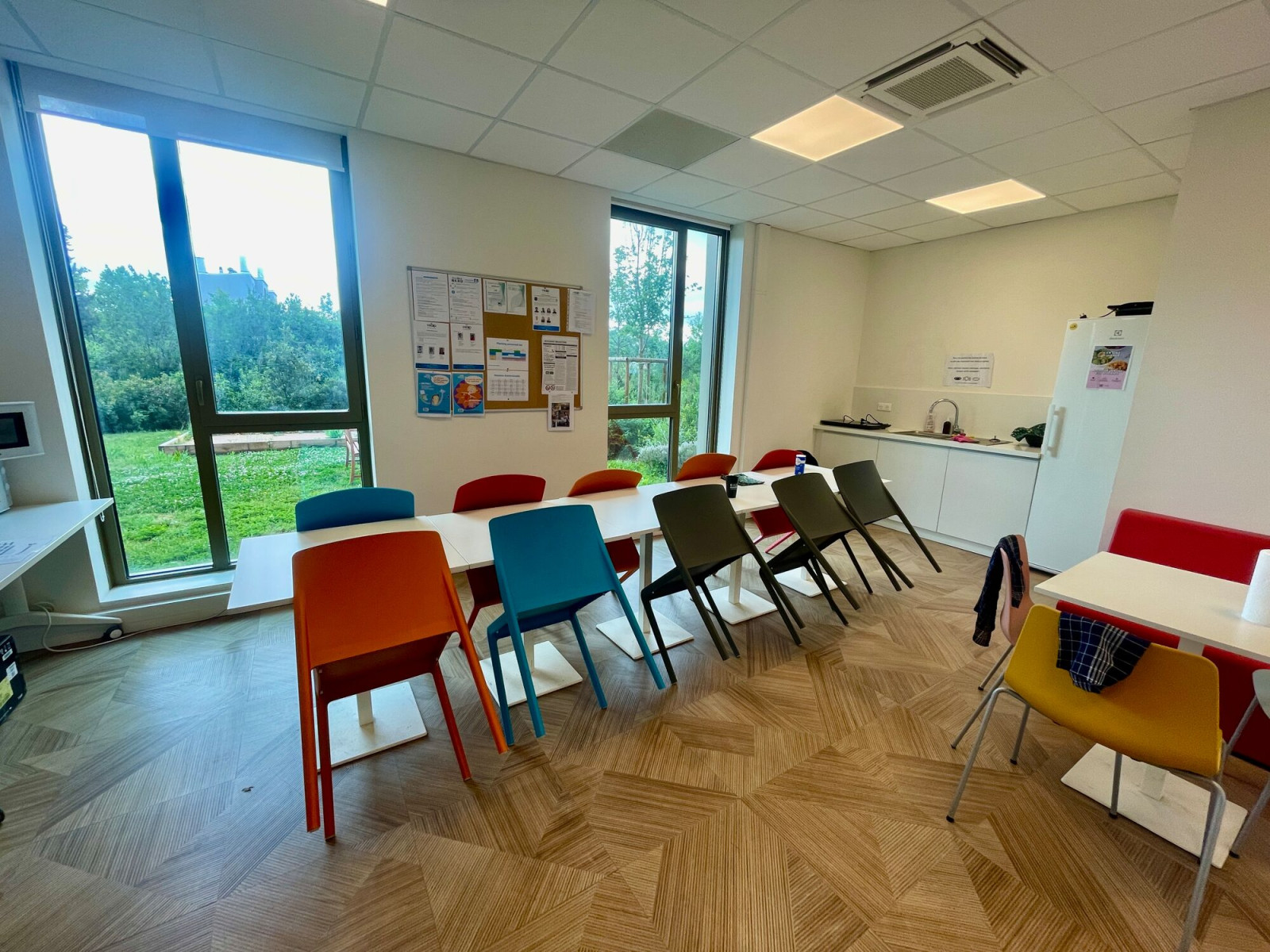
                                                Location
                                                 Location Bureaux Aix-en-Provence 13090