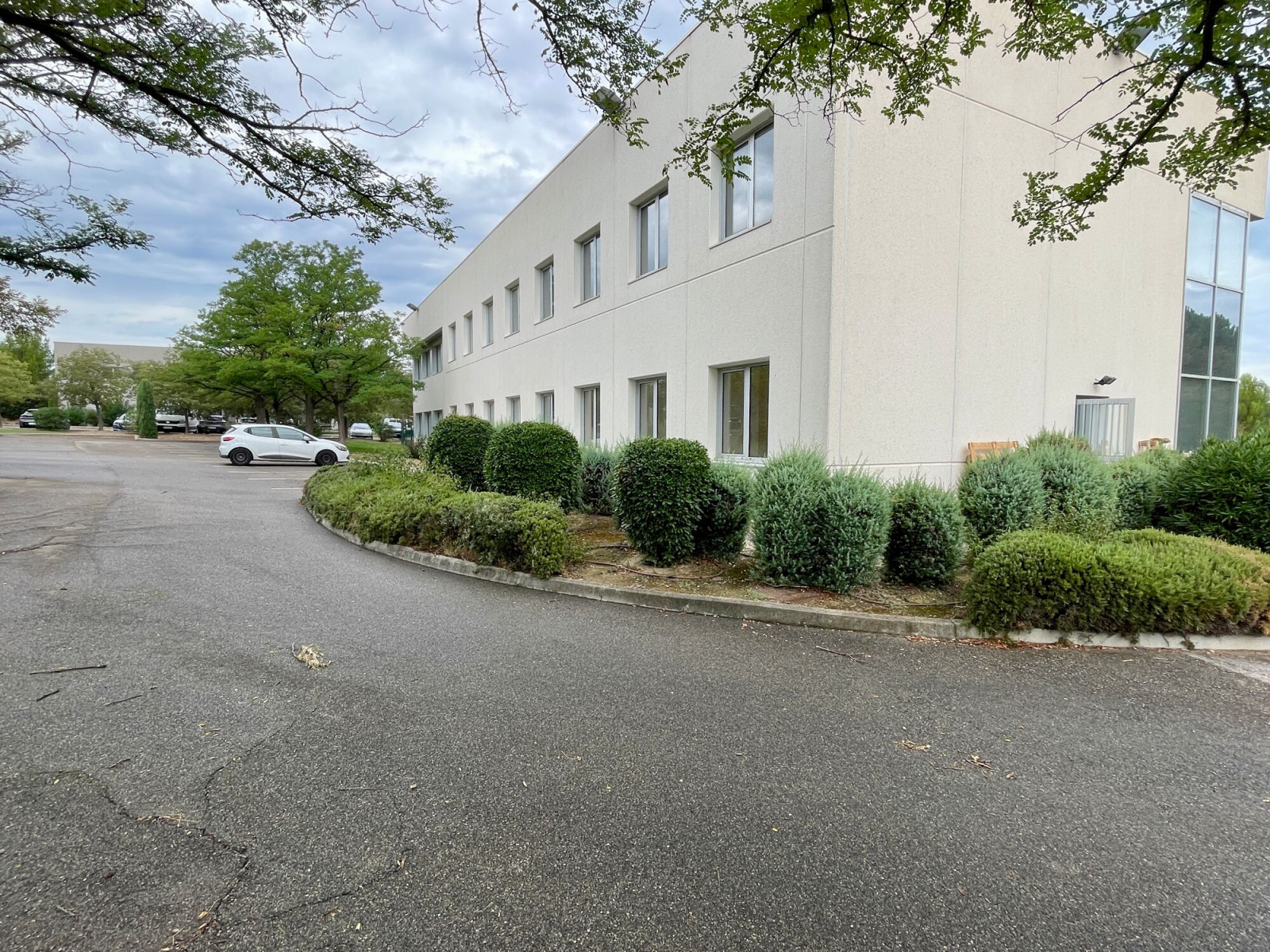 
                                                Location
                                                 Location Bureaux Aix-en-Provence 13100