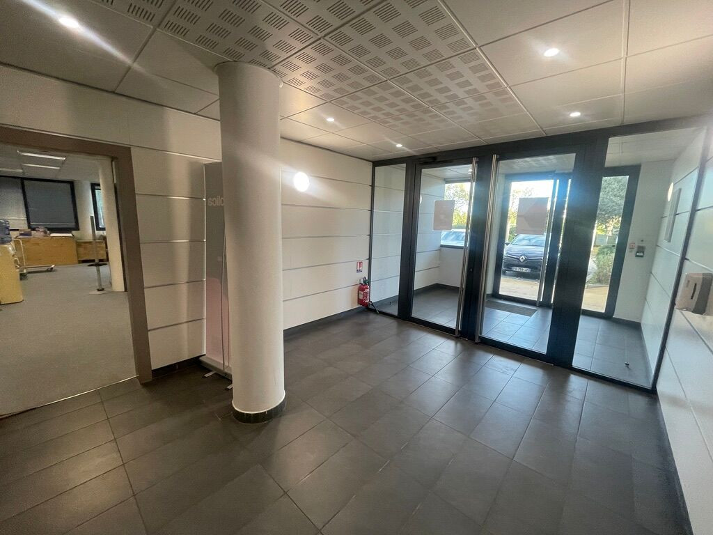 
                                                Location
                                                 Location Bureaux Aix-en-Provence 13100
