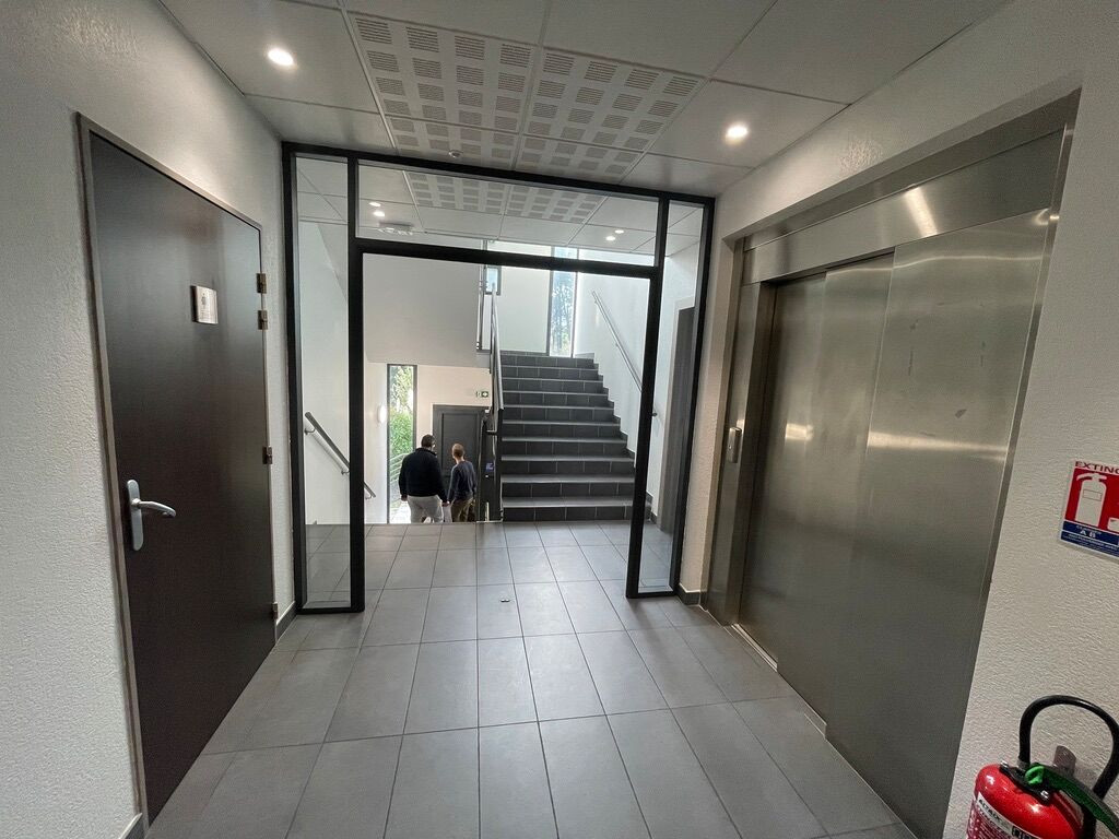 
                                                Location
                                                 Location Bureaux Aix-en-Provence 13100