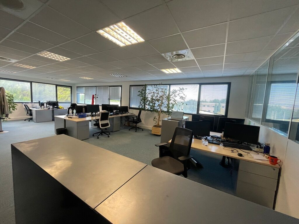
                                                Location
                                                 Location Bureaux Aix-en-Provence 13100