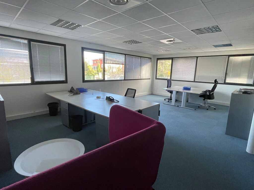 
                                                Location
                                                 Location Bureaux Aix-en-Provence 13100