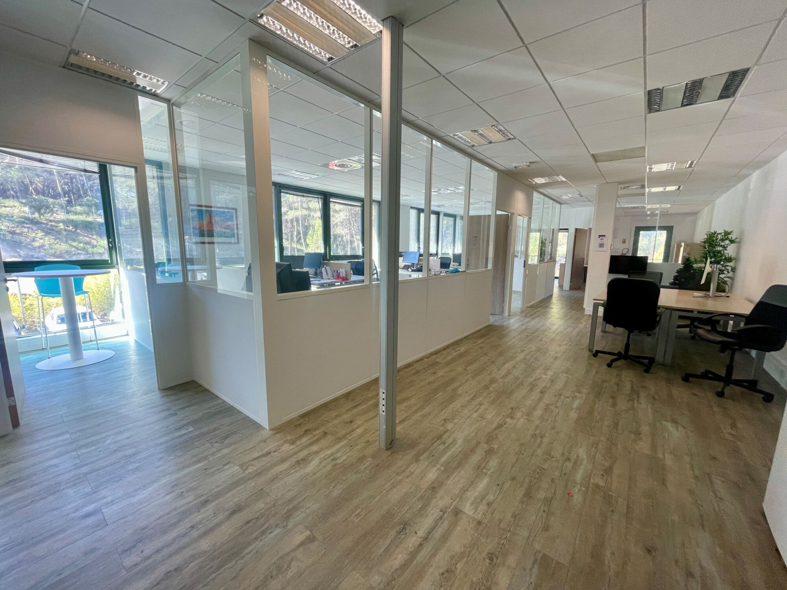 
                                                Location
                                                 Location Bureaux Aix-en-Provence 13290
