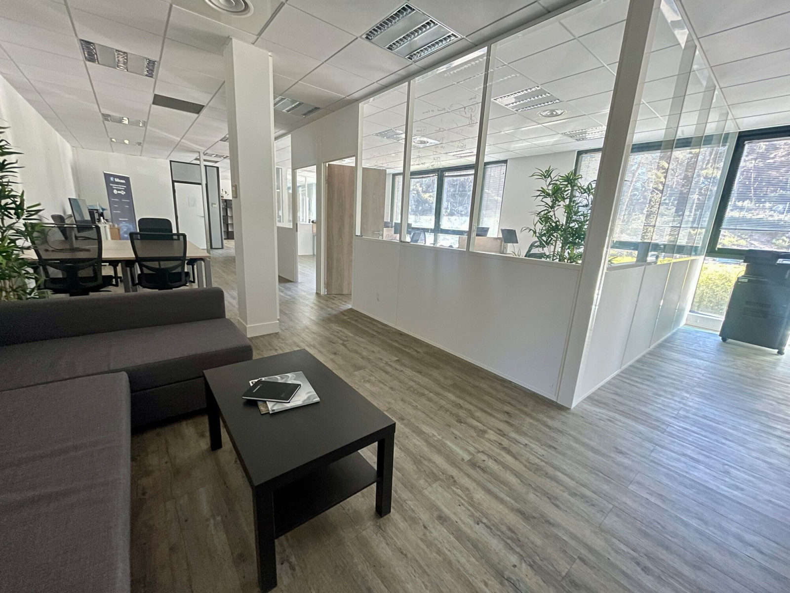 
                                                Location
                                                 Location Bureaux Aix-en-Provence 13290