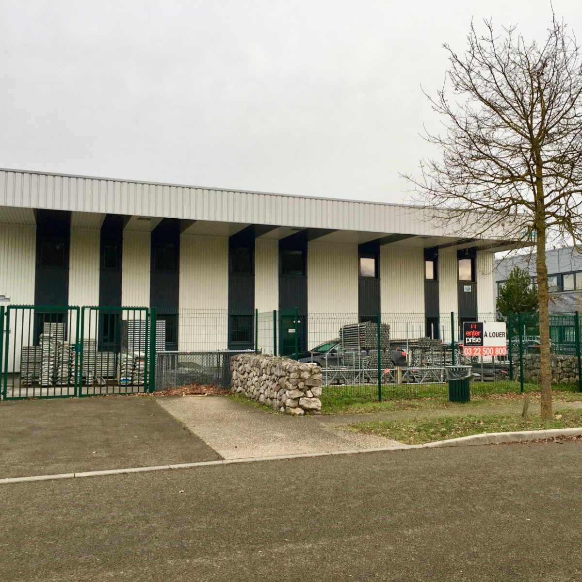 
                                                Location
                                                 Location bureaux Amiens - 140 m² - Amiens Est