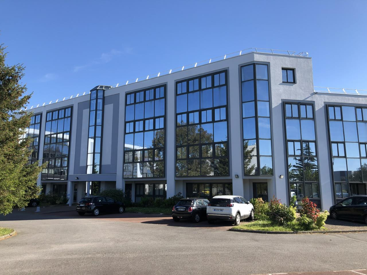 
                                                Location
                                                 Location Bureaux Bouguenais 44340