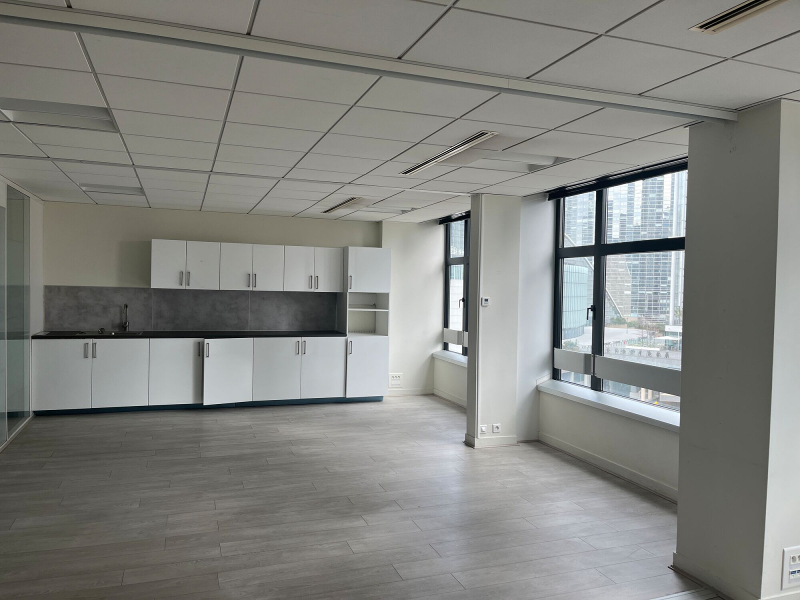 
                                                Location
                                                 Location Bureaux Courbevoie 92400
