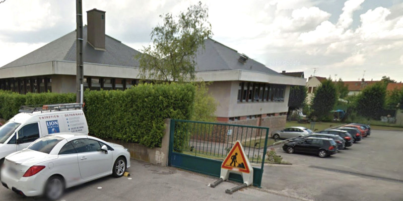 
                                                Location
                                                 Location bureaux Dijon - 4372 m² - Côte d'Or / Bourgogne-Franche-Comté