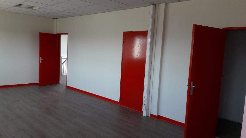 
                                                Location
                                                 Location bureaux divisibles d'une surface de 500 m² proche de Lyon