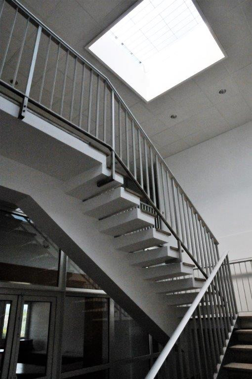 
                                                Location
                                                 Location bureaux divisibles d'une surface de 500 m² proche de Lyon