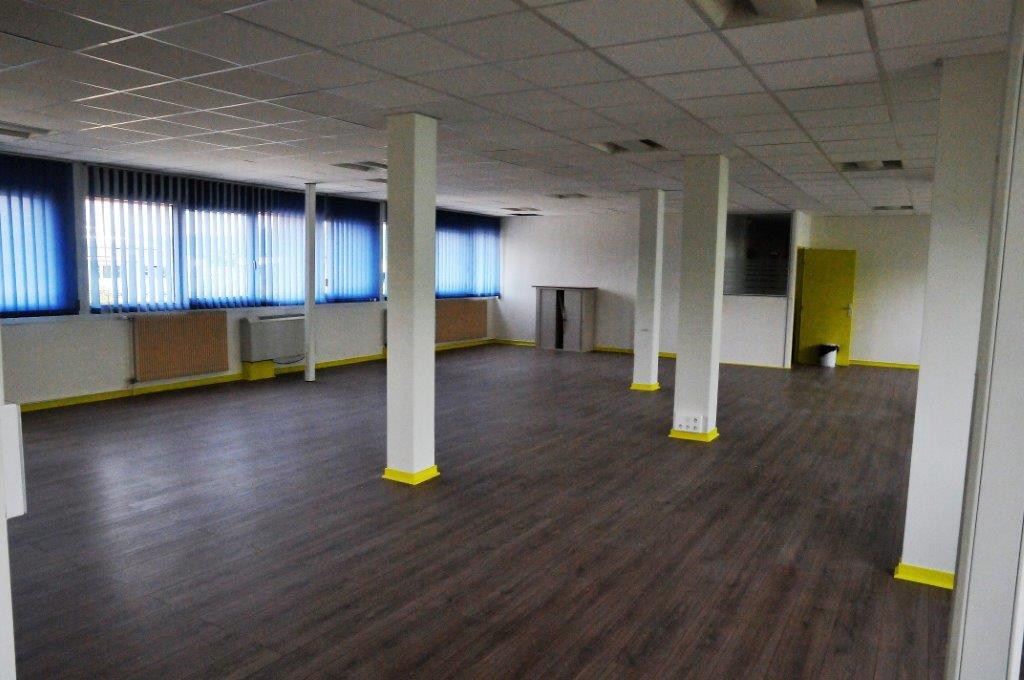 
                                                Location
                                                 Location bureaux divisibles d'une surface de 500 m² proche de Lyon