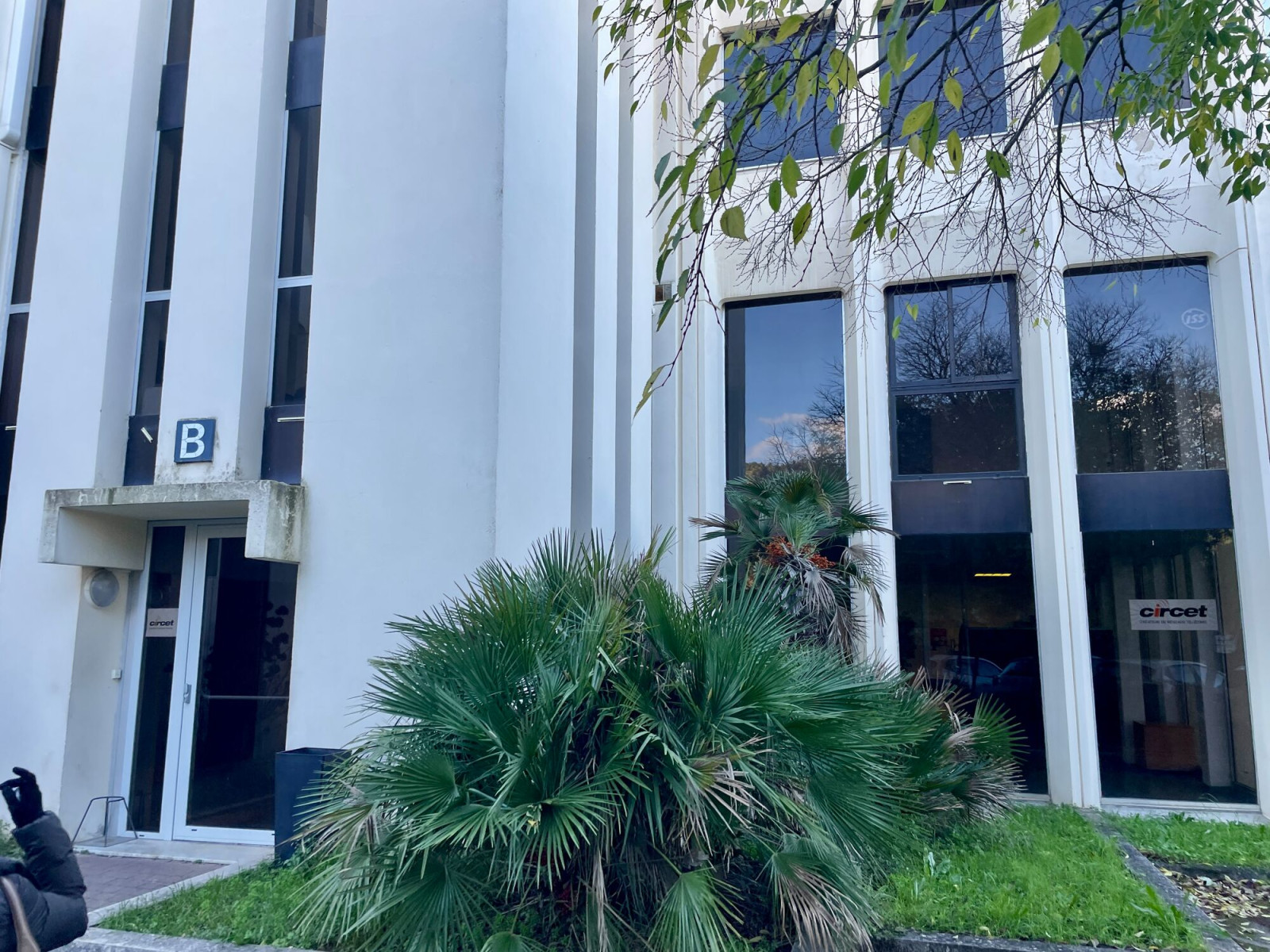 
                                                Location
                                                 Location Bureaux Gémenos 13420