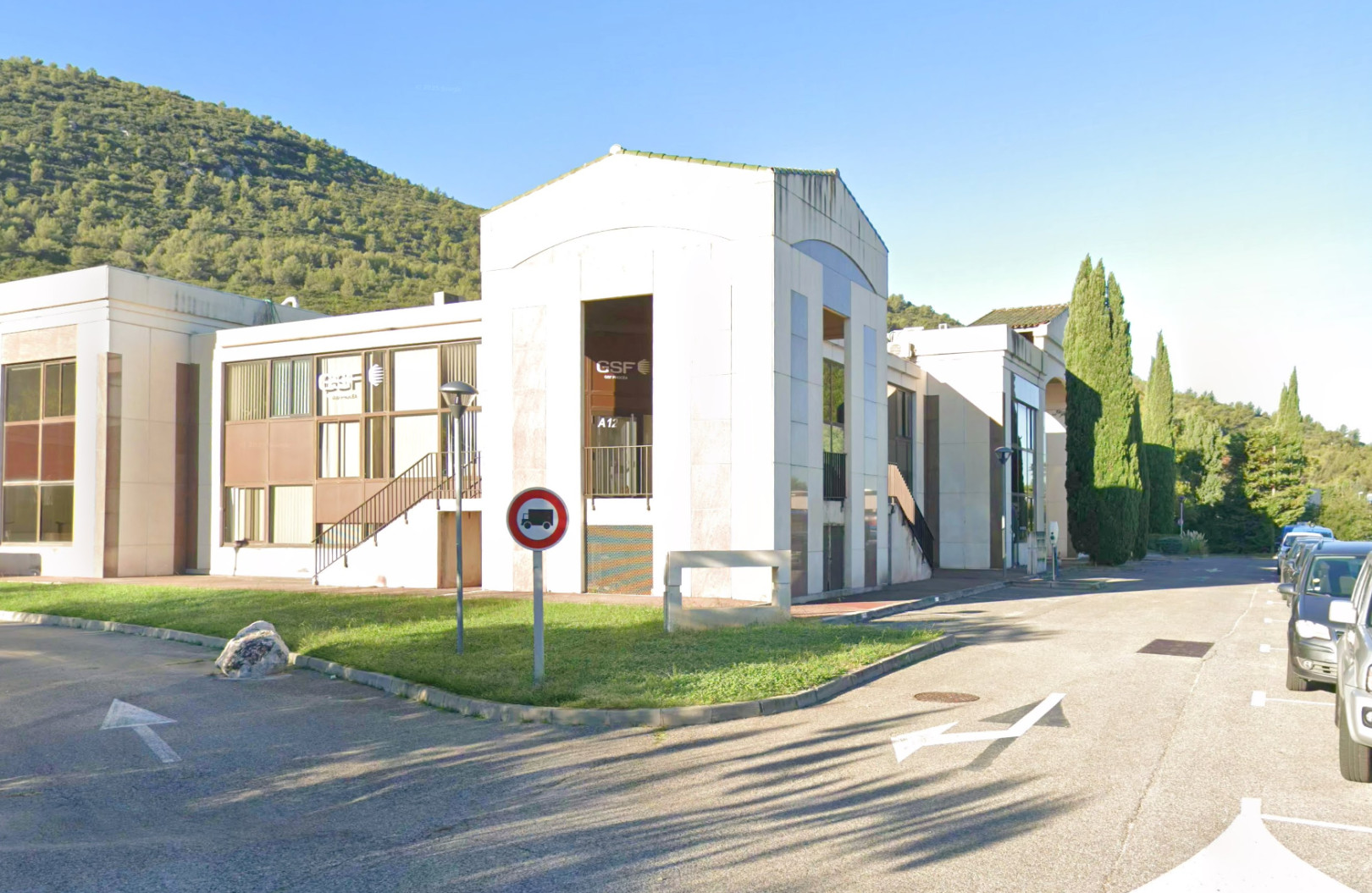 
                                                Location
                                                 Location Bureaux Gémenos 13420